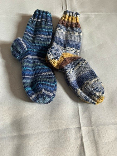 Selbstgestrickte socken 2 - selbstgestrickte, socken.