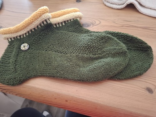 Selbstgestrickte socken - selbstgestrickte,