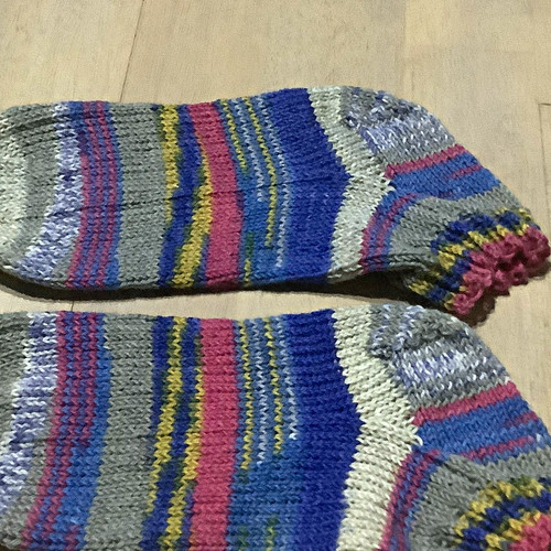 Selbstgestrickte sneaker - selbstgestrickte,